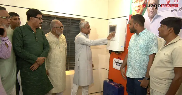 বিএনপি কার্যালয়ে বসল সোলার প্যানেল, উৎপন্ন বিদ্যুৎ যাবে জাতীয় গ্রিডেও