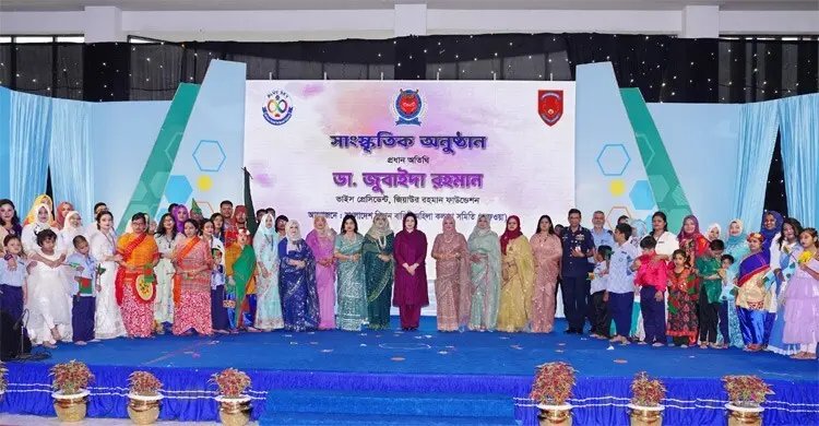 বিমানবাহিনীর বিশেষায়িত স্কুল ‘ব্লু স্কাই’ পরিদর্শনে ডা. জুবাইদা রহমান