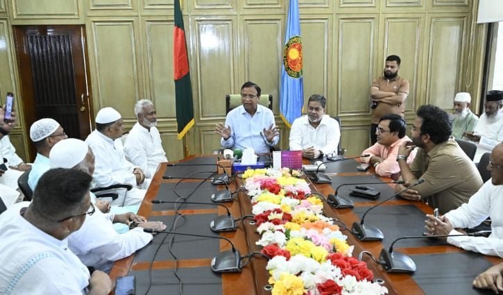 বংশালের ঐতিহাসিক পুকুর পাড় আধুনিকায় করা আশ্বাস ডিএসসিসি প্রশাসকের
