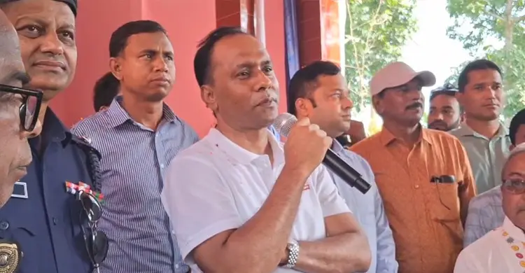 ধর্ম-বর্ণের ঊর্ধ্বে থেকে সবাইকে দেশ গড়ার কাজে এগিয়ে আসতে হবে