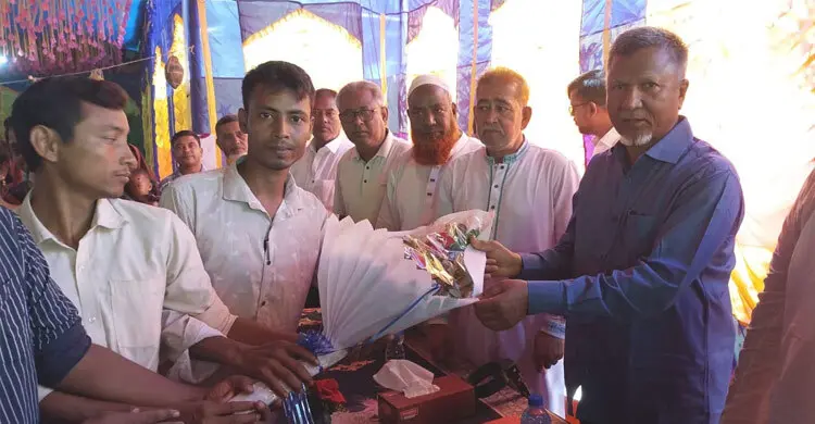 ধর্ম যার যার, দেশটা সবার : প্রতিমন্ত্রী আব্দুল বারী