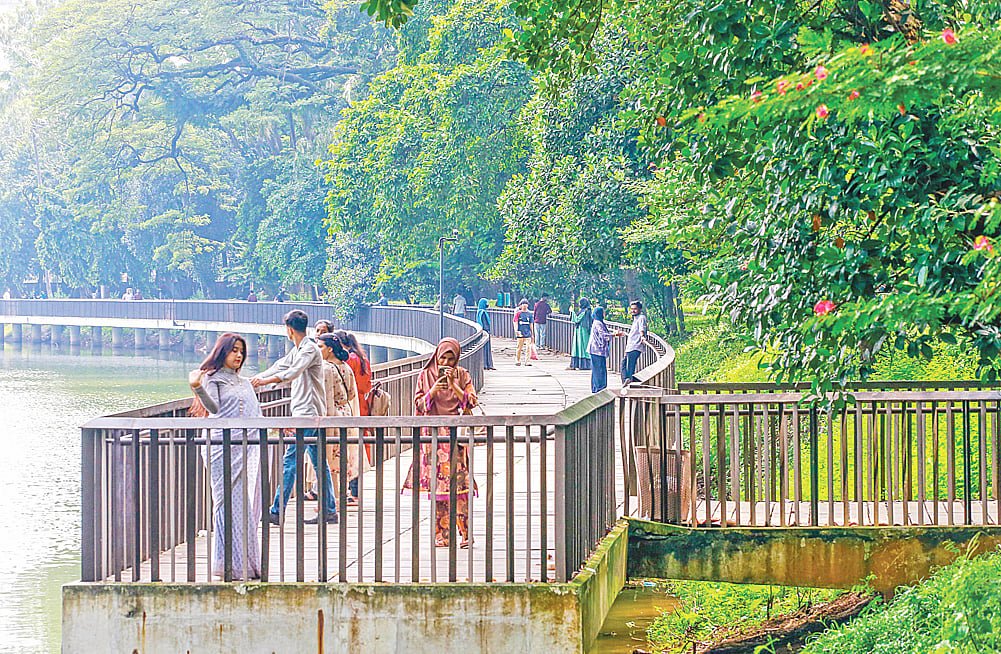 এক নগরে দুই পার্কের গল্প