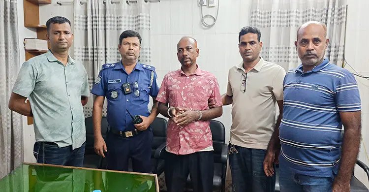 হাতকড়াসহ পালানো আ’লীগ নেতা ৮ ঘণ্টা পর আটক