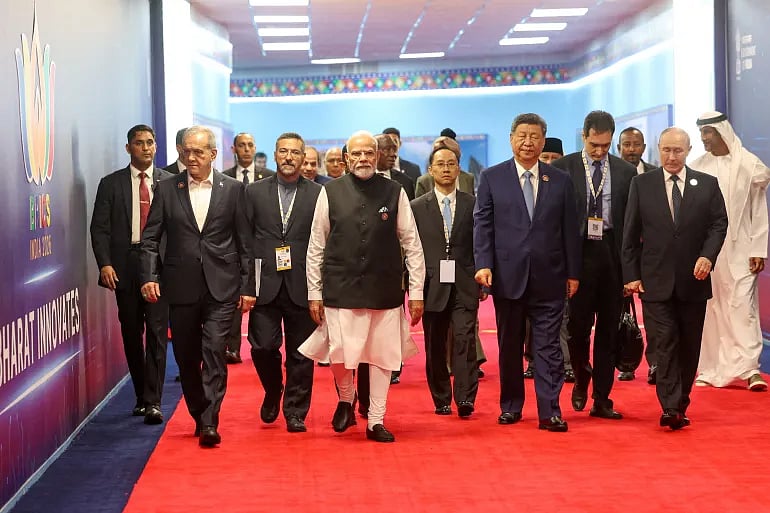 ইরান সদস্য, তবু ইরান যুদ্ধেই কেন নীরব ব্রিকস