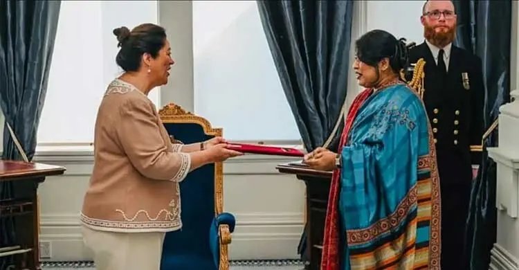 কবিতায় বাংলাদেশ-নিউজিল্যান্ডের বন্ধুত্বের বার্তা দিলেন সামিনা নাজ