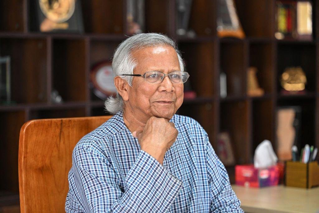 অধ্যাপক ইউনূসকে হয়রানির প্রতিবাদে সাবেক ১২ জন উপদেষ্টার বিবৃতি
