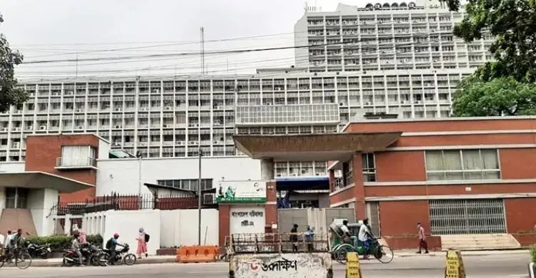 অগ্রাধিকার প্রকল্প বাস্তবায়নে সচিবদের তদারকি বাড়ানোর নির্দেশ