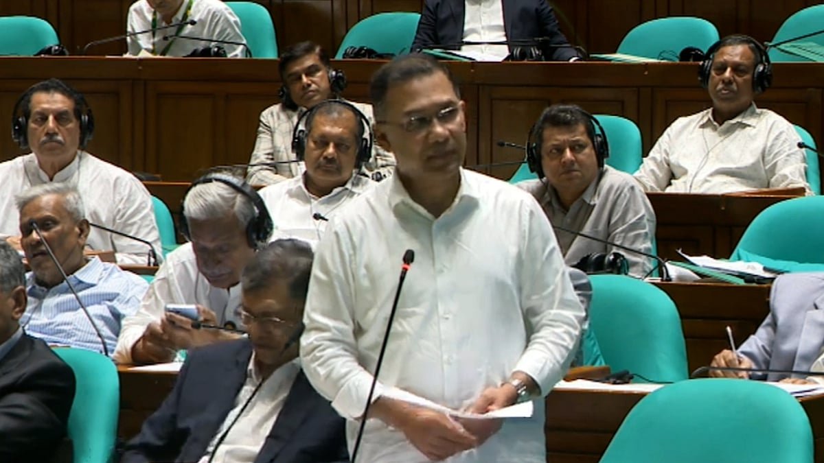 ঋণখেলাপির অভিশাপ থেকে দেশকে মুক্ত করার দায়িত্ব বিএনপির কাঁধে পড়েছে: প্রধানমন্ত্রী