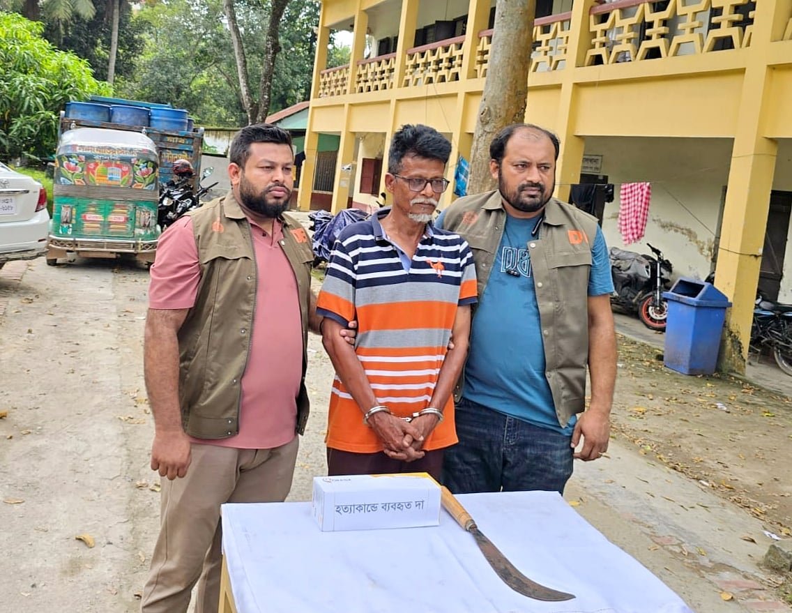সাদা চুল কালো করে পালাচ্ছিলেন আসামি, এরপর যেভাবে ধরা পড়লেন