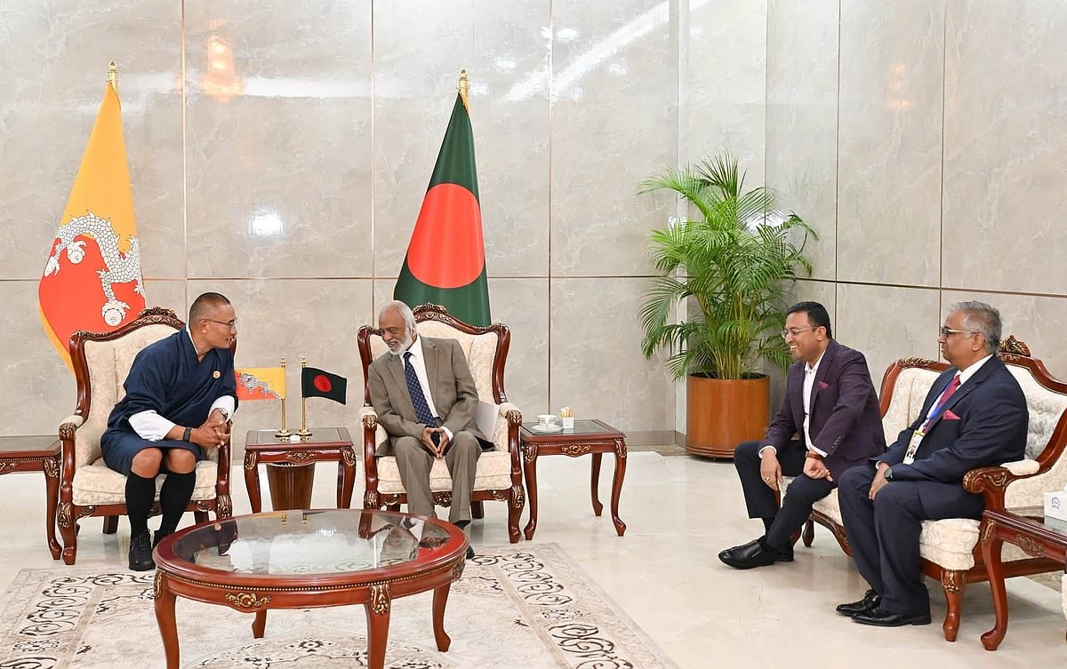 সার্ককে সক্রিয় করতে ভুটানের সহযোগিতা চেয়েছে বাংলাদেশ