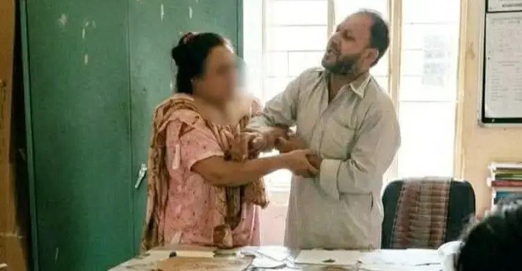 স্কুলে মারামারিতে জড়ানো সেই শিক্ষক দম্পতিকে উপজেলার দুই প্রান্তে বদলি