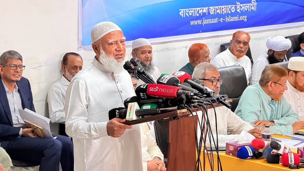 সরকারকেই পরিষ্কার করতে হবে তারা মালয়েশিয়া সিন্ডিকেটে জড়িত নয়: জামায়াত আমির