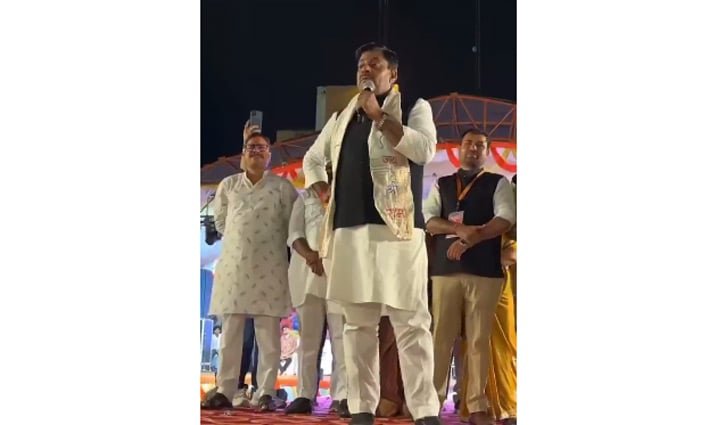 ভারতে গরবা উৎসব ঘিরে মুসলিমদের নিয়ে বিজেপি বিধায়কের কুরুচিকর মন্তব্য