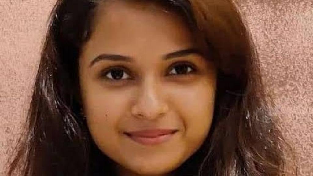 ২০২০ সালে বলিউডের এক তারকার ম্যানেজারের মৃত্যুর মামলা কেন আবারও তদন্ত করা হচ্ছে