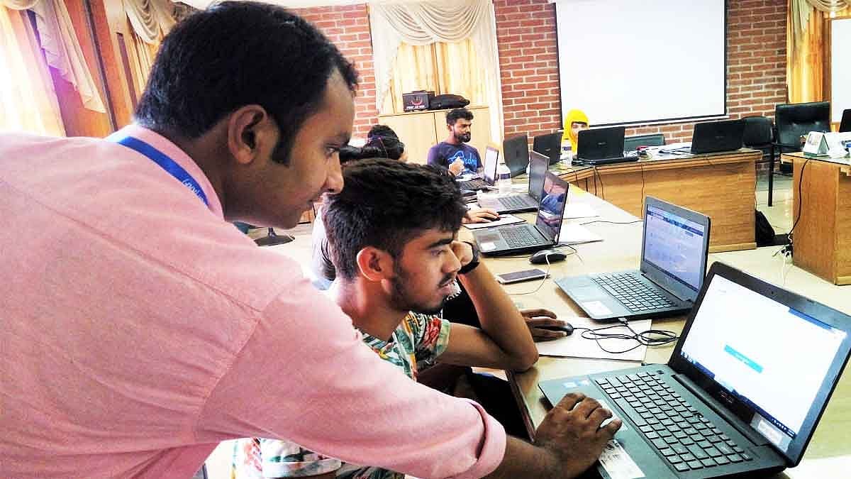৩ মাস ফ্রিল্যান্সিং প্রশিক্ষণ বিনা মূল্যে, দিনে ভাতা ২০০, করুন আবেদন