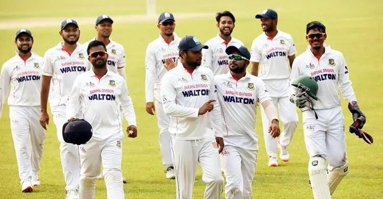 ৭ মিনিটে এক মাইল দৌড়াতে না পারলেই বাদ ক্রিকেটার