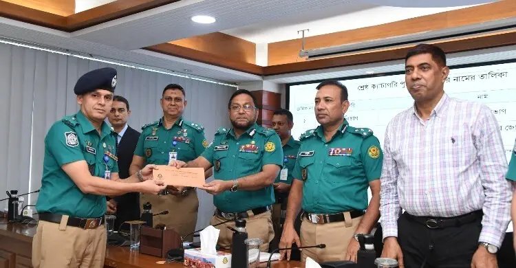 আগস্টে ডিএমপিতে সেরা মিরপুর বিভাগ, গোয়েন্দায় লালবাগ