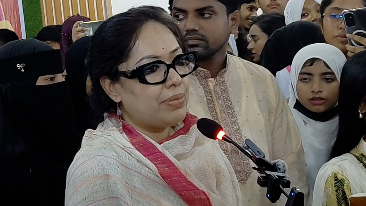 ‘আমাদের দুর্ভাগ্য, আমাদের ইতিহাস রচিত হয় রাজনৈতিক বয়ানে’