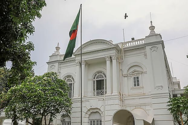 আমার বাবা ও ভাই মুক্তিযোদ্ধা, আন্দোলনকারীদের রাজাকার বলায় জুলাই আন্দোলনে অংশ নিই: জেরায় সাক্ষী