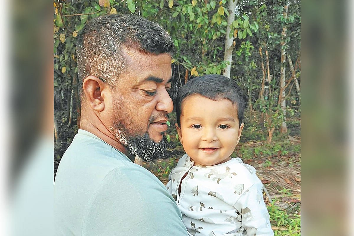 ‘আমরা সন্তানহারা বাবা-মা বাধ্য হয়ে বেঁচে আছি’