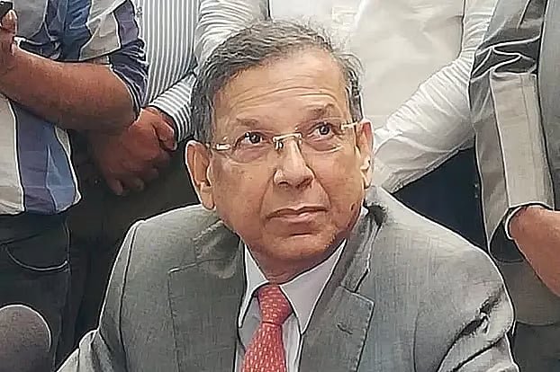 আনিসুল হকসহ চারজনের বিরুদ্ধে দুদকের অভিযোগপত্র অনুমোদন