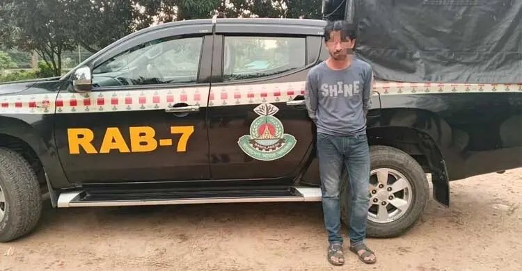 বাবাকে হত্যাচেষ্টা, ছেলে গ্রেফতার