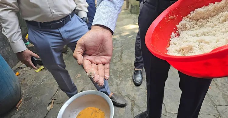 বগুড়ায় খাসি বলে বিক্রি হচ্ছে ভেড়ার মাংসের কাচ্চি