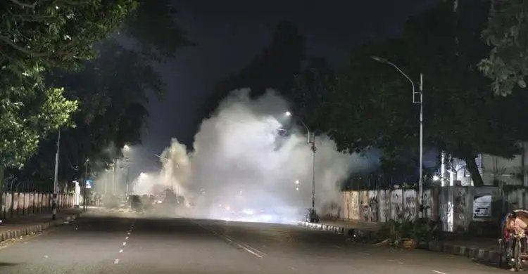 ঢাবির জগন্নাথ হলের পাশে জোড়া ককটেল বিস্ফোরণ