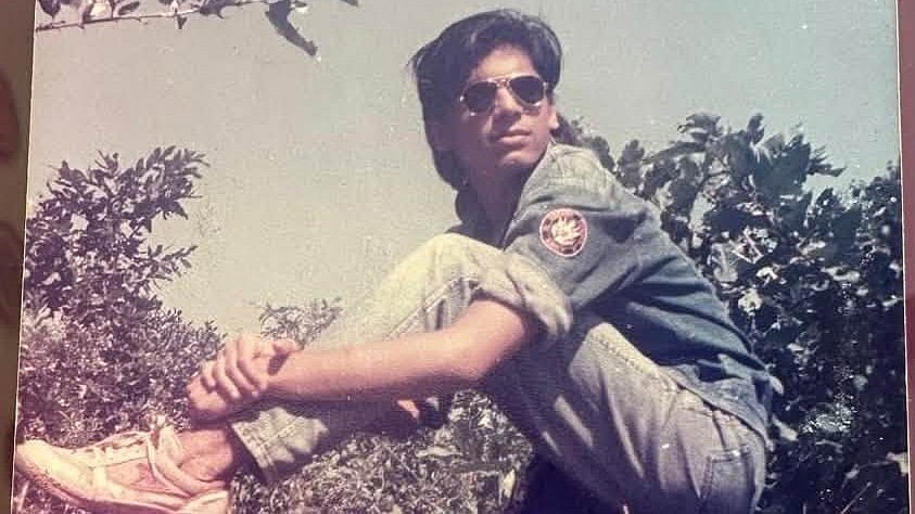 এআই ছাড়াই আশির দশকের ট্রেন্ডে