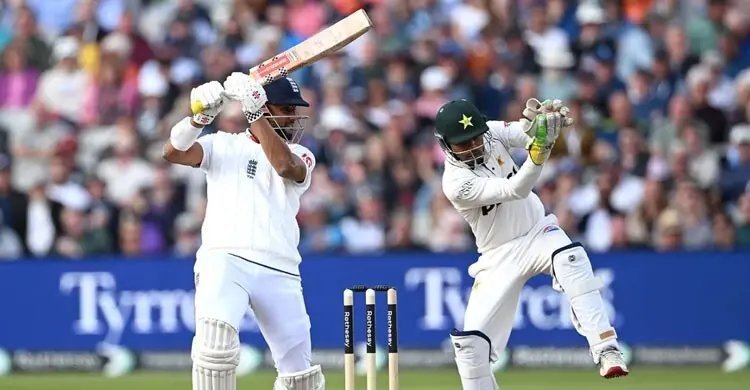 এজবাস্টনে প্রথম দিন ২৩ রানের লিড ইংল্যান্ডের
