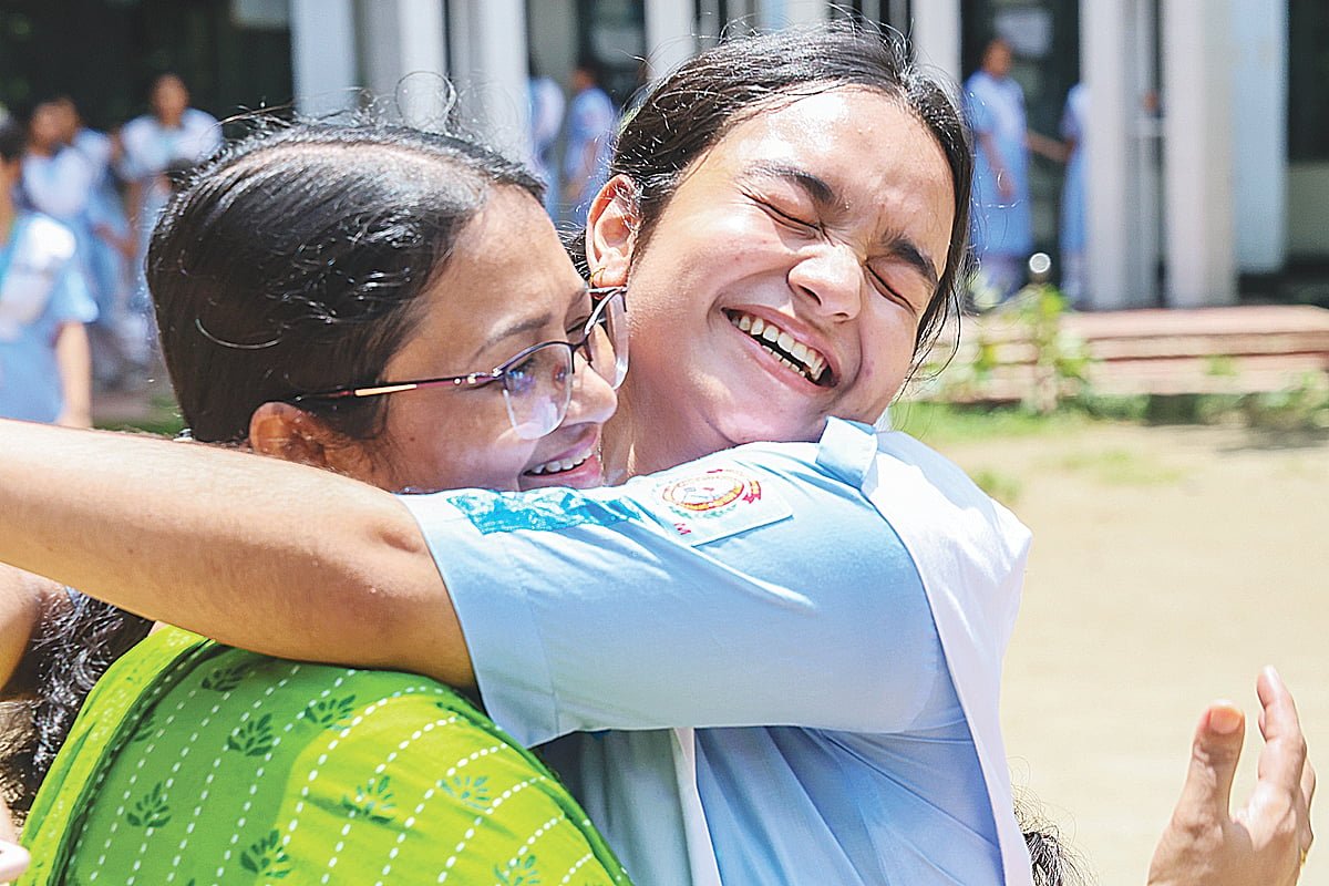 একাদশ শ্রেণিতে ভর্তিতে প্রথম ধাপের ফল প্রকাশ, যেভাবে পাচ্ছে শিক্ষার্থীরা