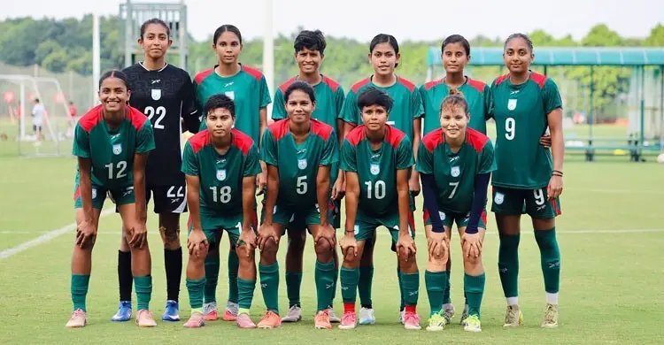 একাদশে নেই ঋতুপর্ণা, ১২ মিনিটে ৩ গোল হজম বাংলাদেশের