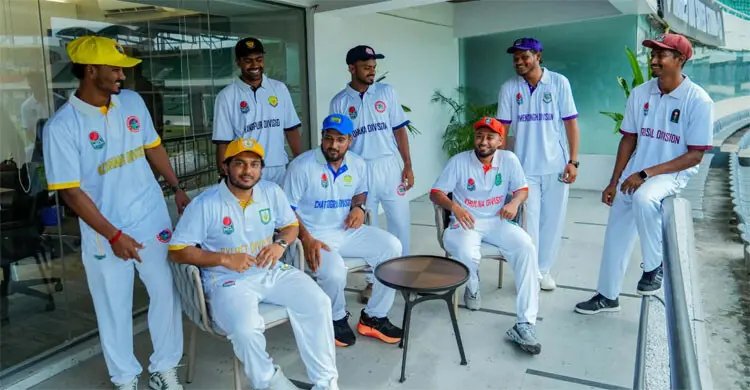 এনসিএলে বাড়ল মর্যাদা, ব্যাগি ক্যাপ পেয়ে অধিনায়কদের উচ্ছ্বাস