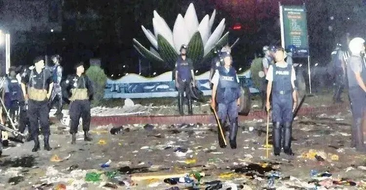 হাসিনাসহ পলাতক ৩০ আসামির পক্ষে রাষ্ট্রীয় খরচে আইনজীবী নিয়োগের নির্দেশ