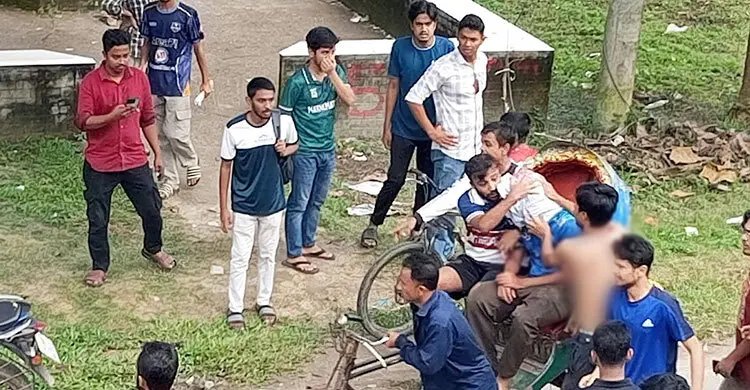 জাবিতে দোকান দখল নিয়ে দুই হলের শিক্ষার্থীদের সংঘর্ষ, আহত ৯