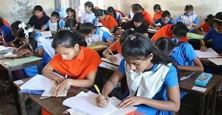 জুনিয়র বৃত্তি পরীক্ষার দিনে ইউপি ভোট, শিক্ষক-অভিভাবকদের উদ্বেগ