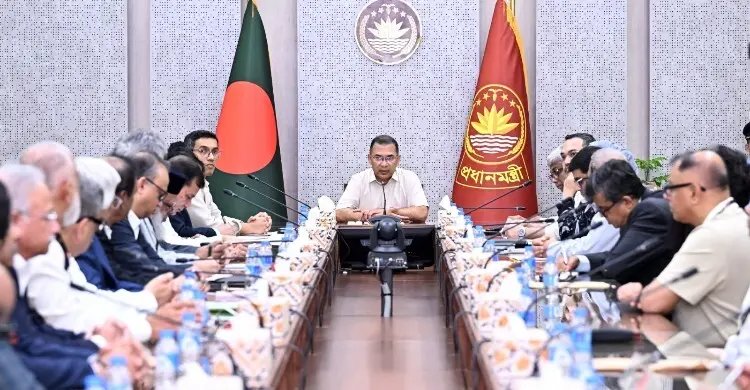 জ্বালানি সংকট সমাধানে দীর্ঘমেয়াদি পরিকল্পনা, বৈঠকে ব্যবসায়ীদের স্বস্তি