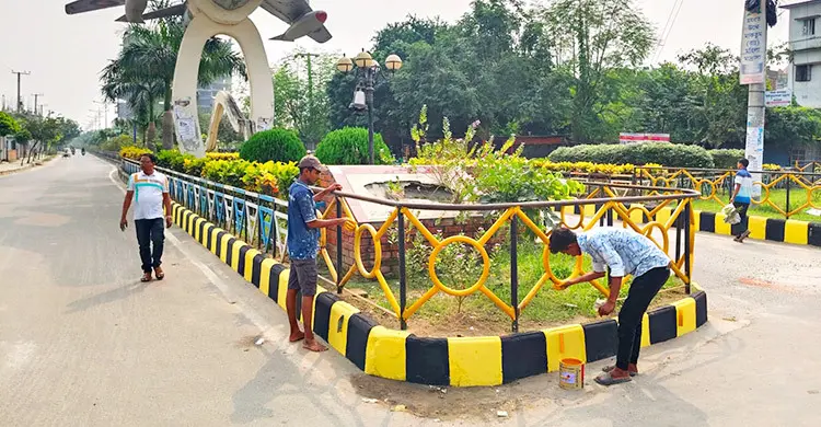 কাল রাজশাহী যাচ্ছেন প্রধানমন্ত্রী, জেলাজুড়ে সাজ সাজ রব