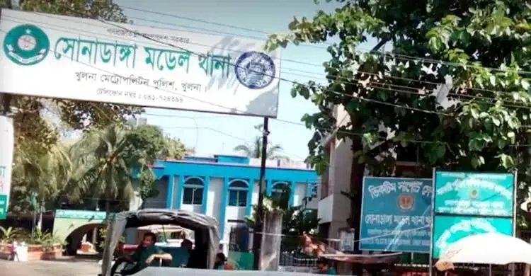 খুলনায় ছুরিকাঘাতে যুবক নিহত, দুর্বৃত্তরা আসে ২ মোটরসাইকেলে করে