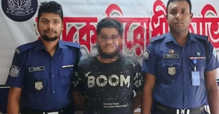 মাদরাসাছাত্রকে যৌন নিপীড়নের অভিযোগে শিক্ষক গ্রেফতার