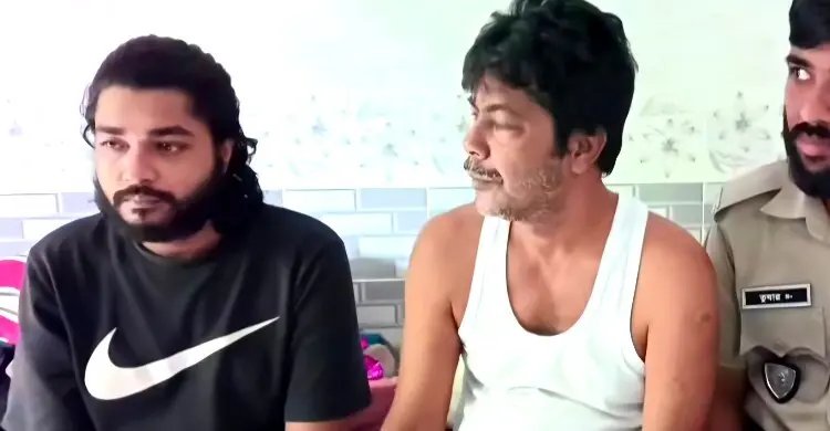 মেহেরপুরে বিপুল পরিমাণ মাদক-টাকা-অস্ত্রসহ বাবা-ছেলে আটক