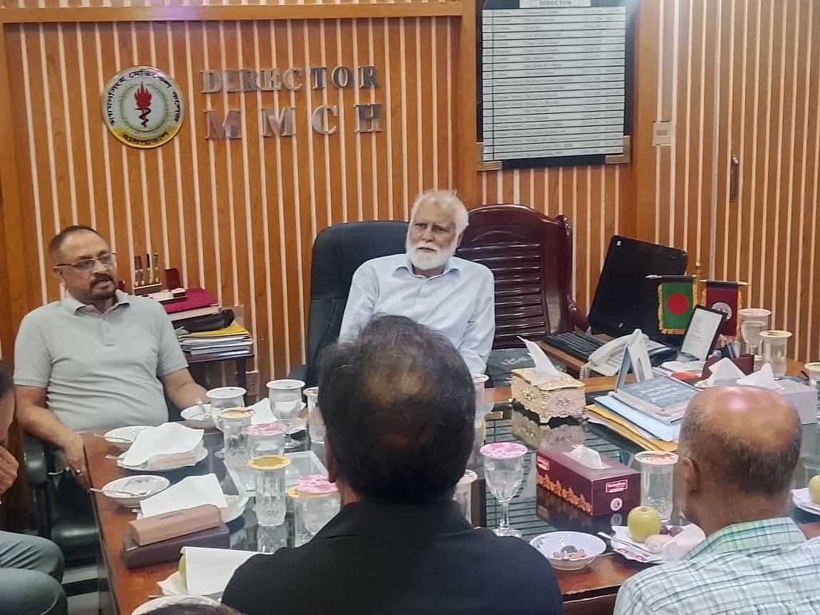 ময়মনসিংহ মেডিকেলে অগ্নিকাণ্ড: বৈঠক করেছেন প্রতিমন্ত্রী, তদন্তের নতুন কমিটি