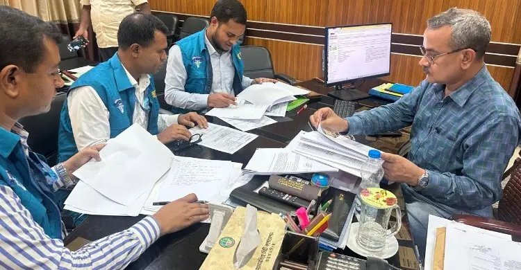 ময়মনসিংহ সিটি করপোরেশনের কেনাকাটায় অনিয়মের অভিযোগ, দুদকের অভিযান
