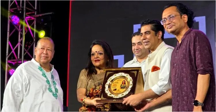 সাবিনা ইয়াসমিন-সোহেল রানাসহ সম্মাননা পেলেন যেসব গুণীজন