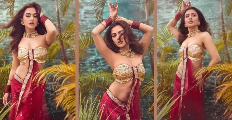 সবাই যখন মেতেছে ৮০ দশকের লুকে, ফারিয়া তখন পৌরাণিক সাজে
