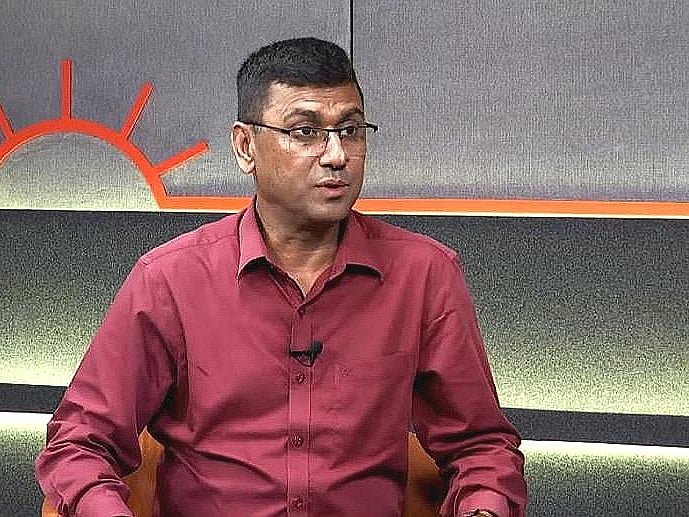সন্তান মানসিক কষ্টে থাকলে তার আচার-আচরণের লক্ষণ কি হতে পারে