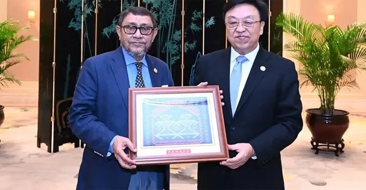 স্বাস্থ্যখাতে বিনিয়োগে চীনের প্রতি আহ্বান স্বাস্থ্যমন্ত্রীর